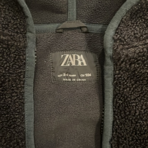Zara toddler dark gray fleece 3-4 years. EUC - Picture 2 of 3